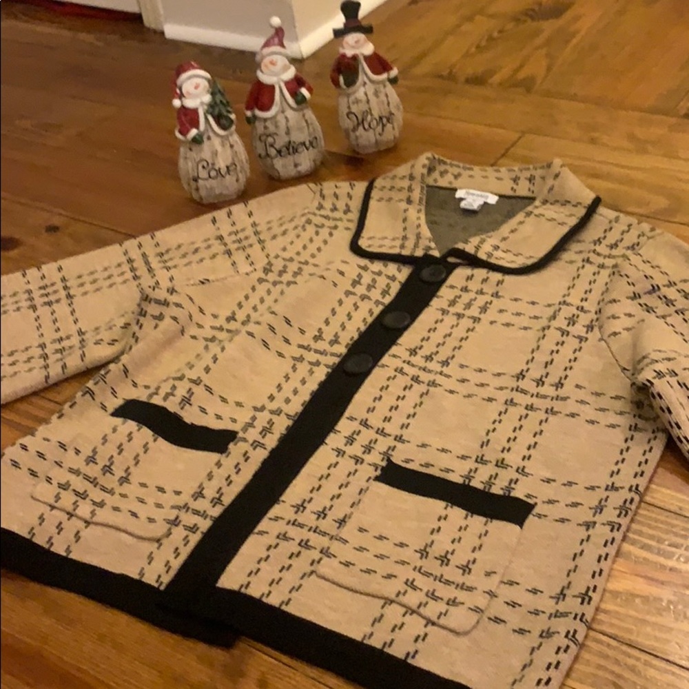 Cute first date cardigan